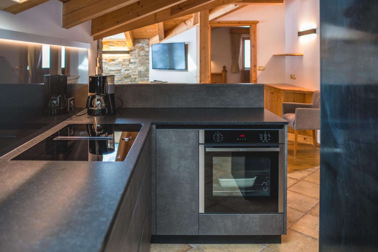 Garni Hotel Rosengarten B&B Selva di Val Gardena Dış mekan fotoğraf