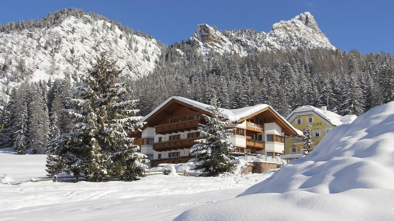 Garni Hotel Rosengarten B&B Selva di Val Gardena Dış mekan fotoğraf